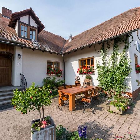 Hofmann'S Apartements & Ferienwohnungen Oberdachstetten Esterno foto