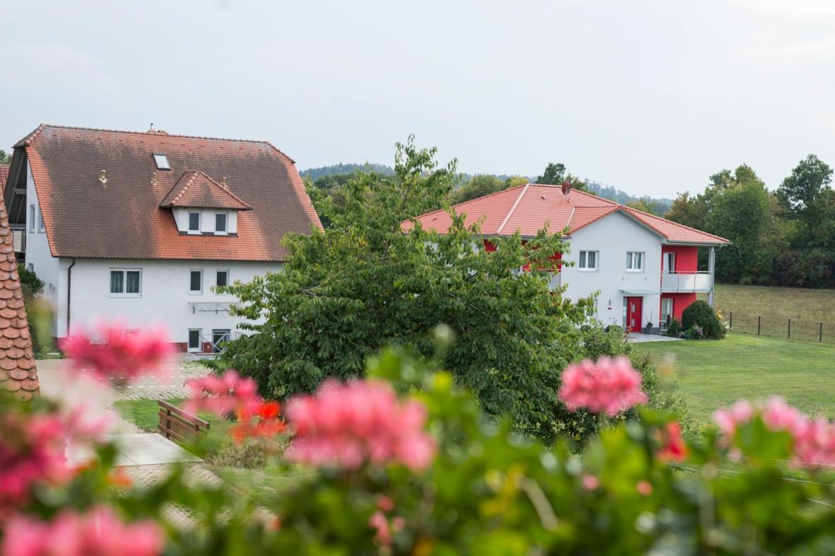 Hofmann'S Apartements & Ferienwohnungen Oberdachstetten Esterno foto