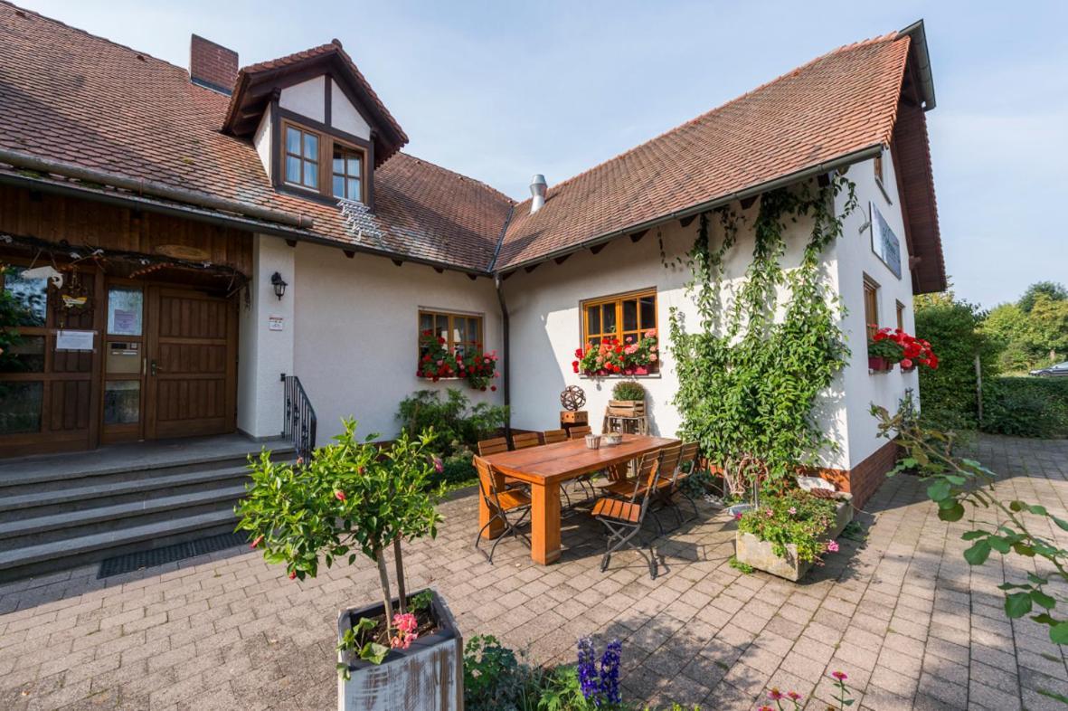 Hofmann'S Apartements & Ferienwohnungen Oberdachstetten Esterno foto